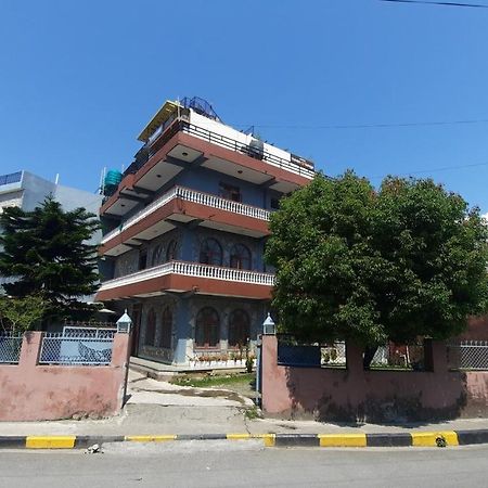Hotel Lake Garden Похара Екстериор снимка