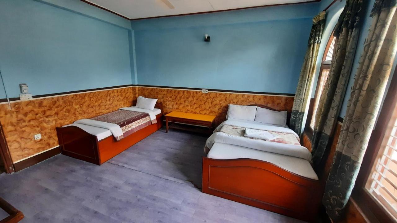 Hotel Lake Garden Похара Екстериор снимка